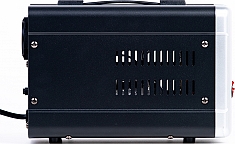 Автоматический стабилизатор напряжения Alteco HDR 1500 вид слева